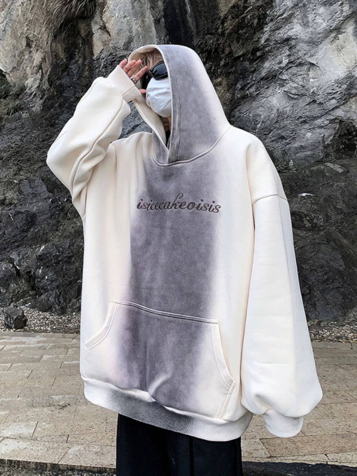 Mens With Hat Hoodies New York - Outdoor Adventure York recensione e prezzo